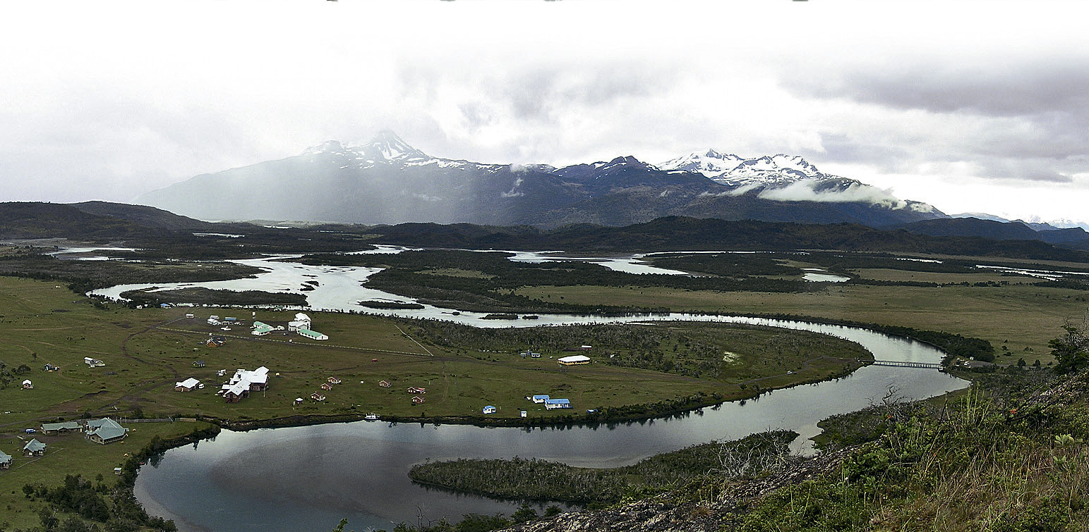 Milodón: Patagonia a los Pies del Macizo del Paine