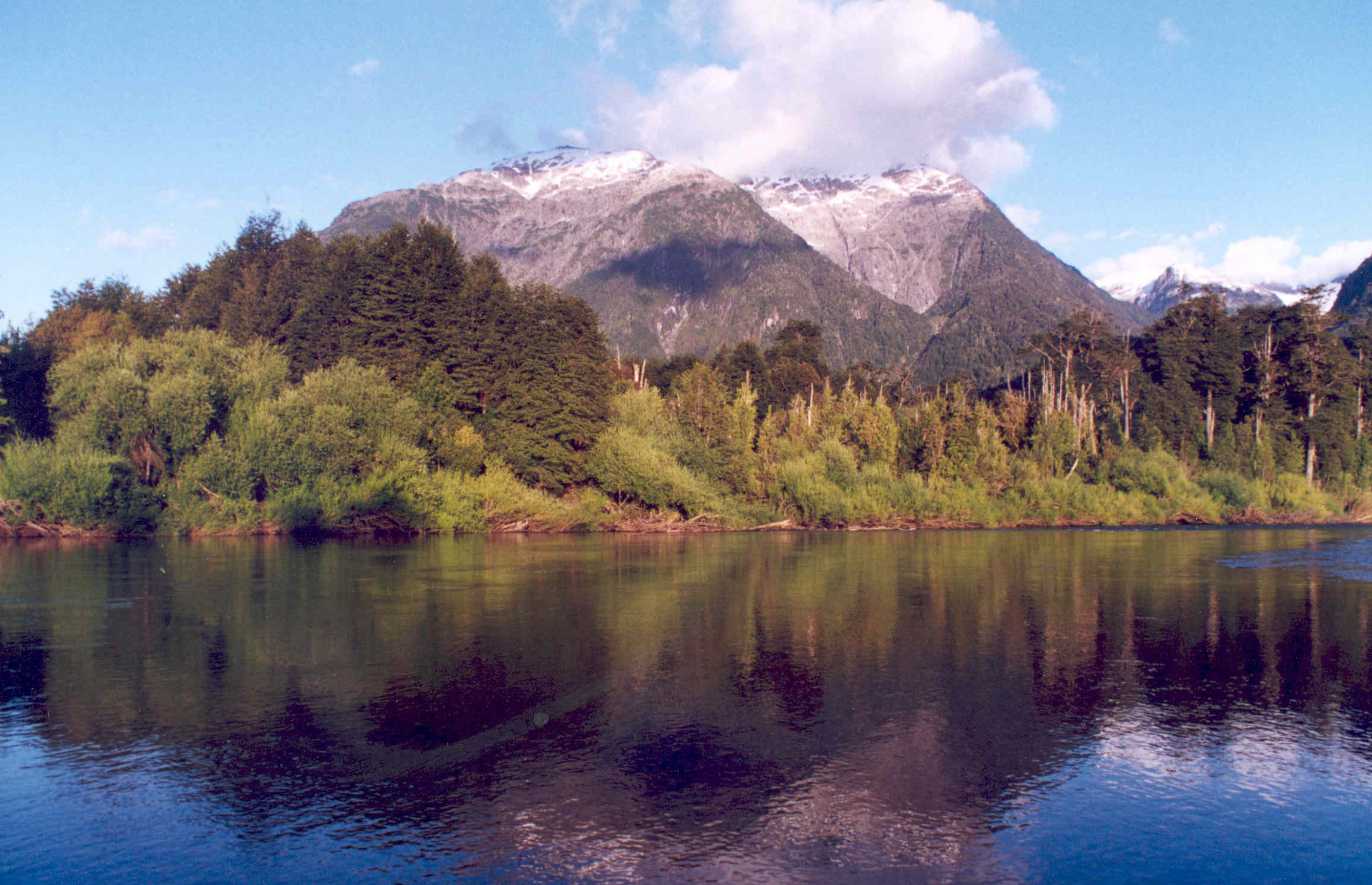 Río Palena: Andes Patagónicos